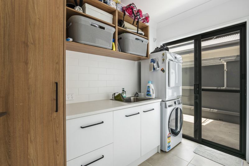 Site 107 - Established Kalbar H6