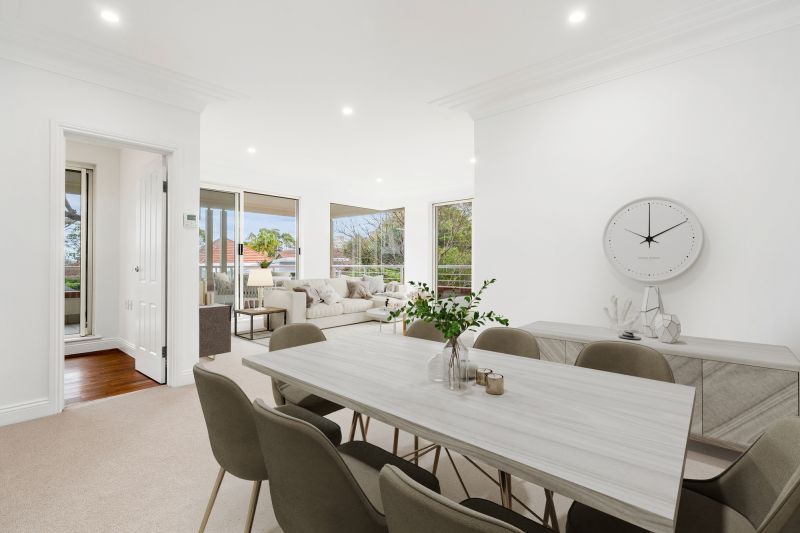 Private, sun-enriched entertainer's delight