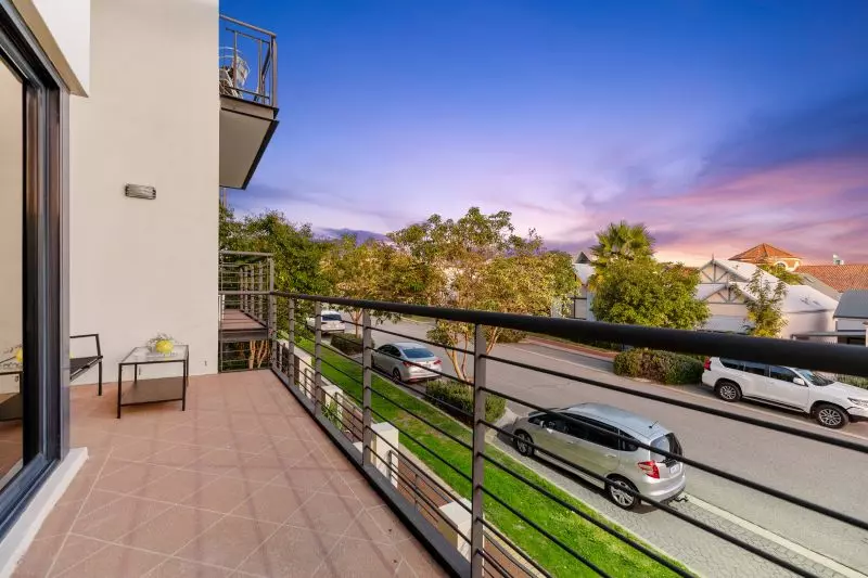 Modern Living in Prime Location!