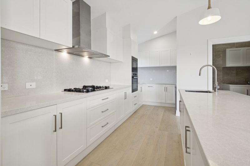 Spacious Retreat with Bushland Views