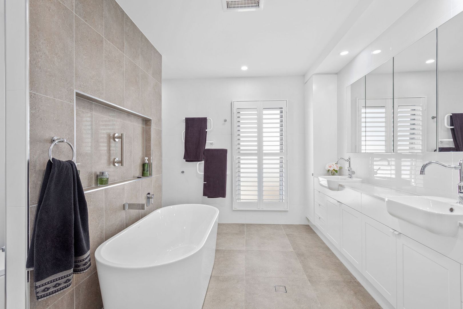 Rare Private Corner Block & Lake Views