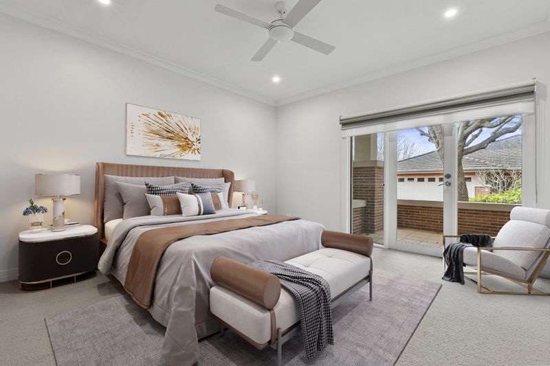 Spacious Living, Sunny Courtyard