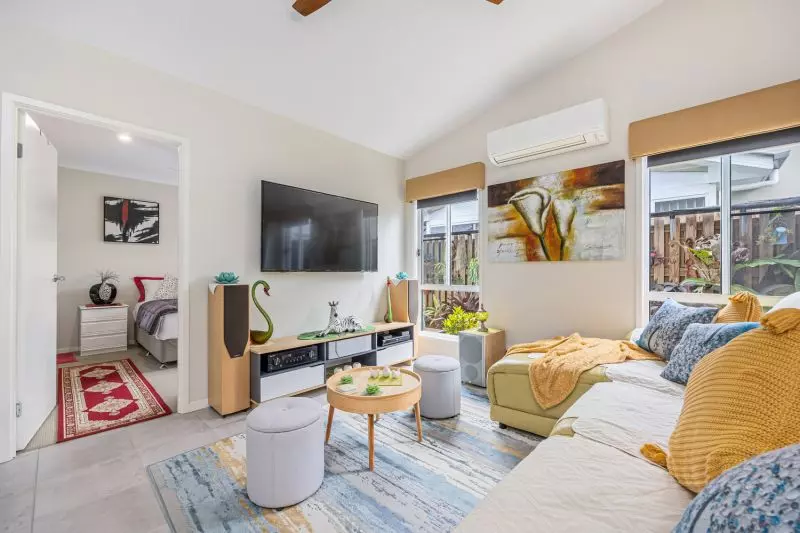 Stunning Tropical Hideaway!