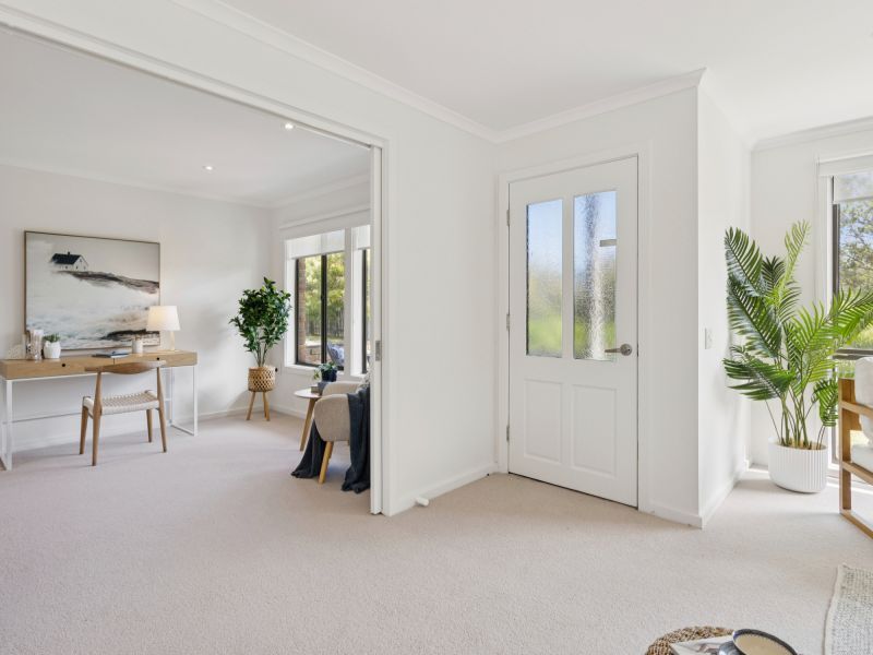 AVAILABLE NOW - Beautifully Renovated 3-Bed Unit in Prime location at Morven Manor