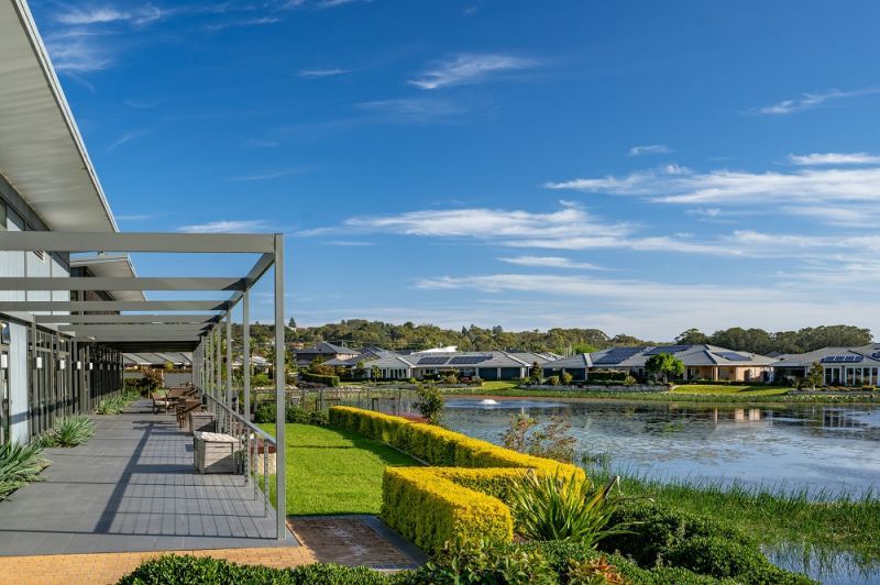 Centrally located villa with easy walk to all village facilities