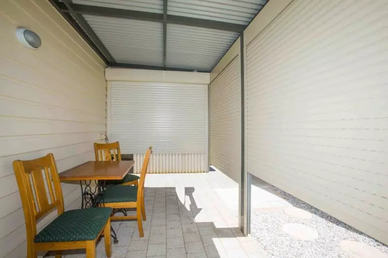 Unique 2 bed, 2 bath plus study with unmatched views