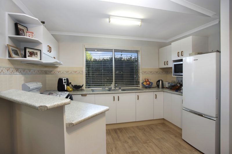 Perfect Two Bedroom Home - Gardeners Delight!