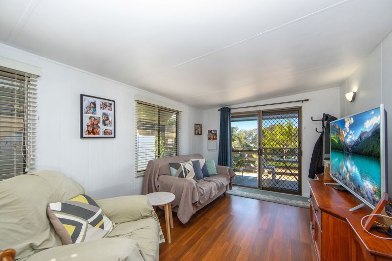 Inviting Two Bedroom Home