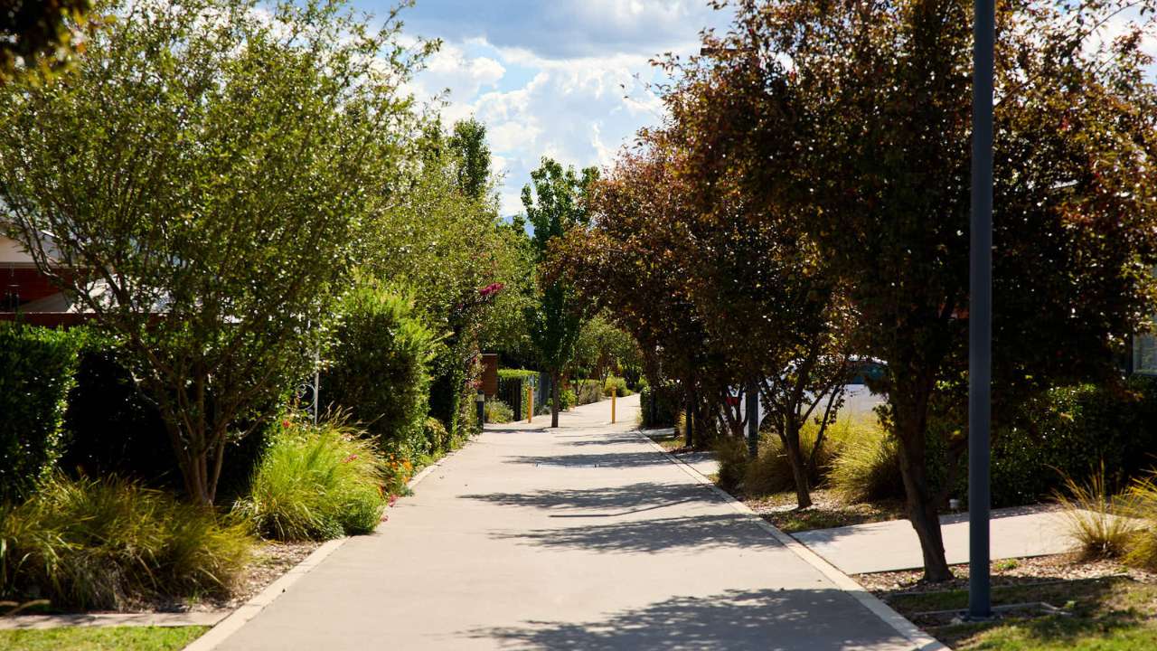 Peaceful retirement living close to beautiful parklands