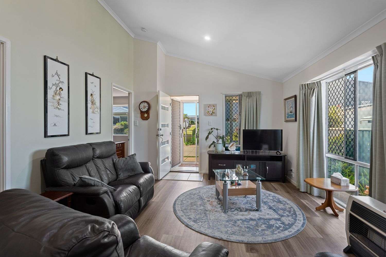 "Watervale"- BRIGHT, OPEN PLAN LIVING