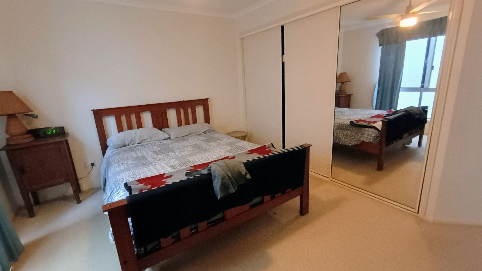 Faringdon Village NOTHING TO DO MOVE RIGHT IN - SPACIOUS & ROOMY 