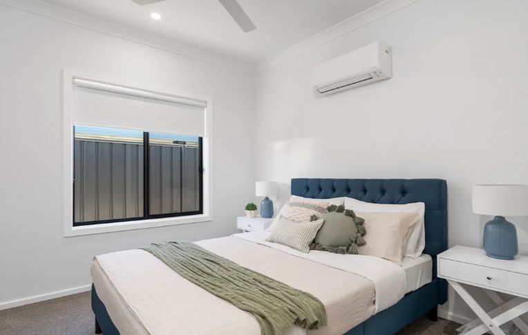 3 bed home with open plan kitchen flowing onto outdoor deck