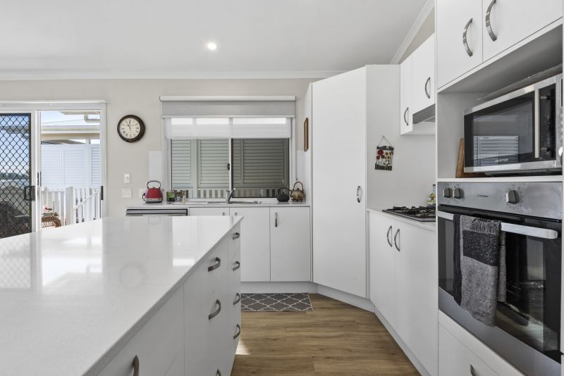 Modern Living with Scenic Views