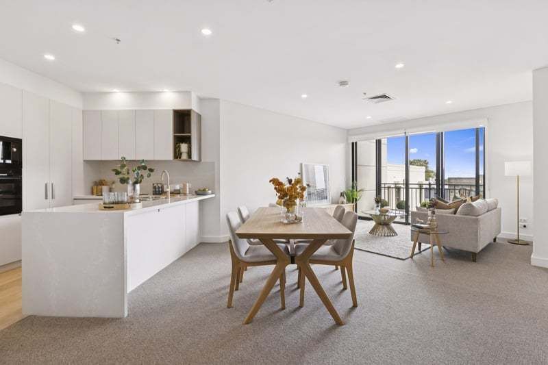 Stylish, Sunlit Malvern Apartment