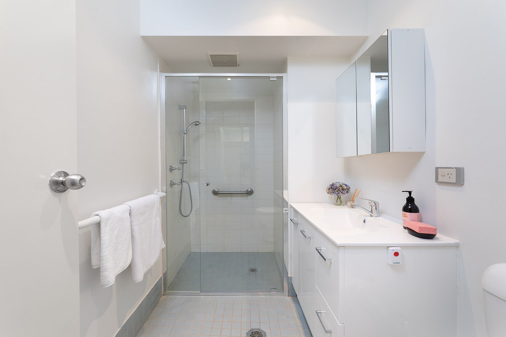 Studio Serviced Apartment at Willandra Village with beautiful bushland outlook