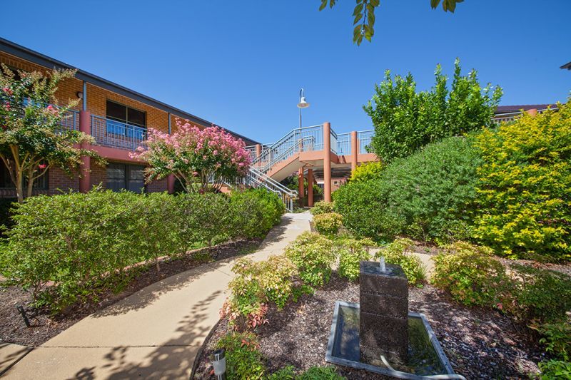 Delightful garden unit offers easy, low-maintenance lifestyle