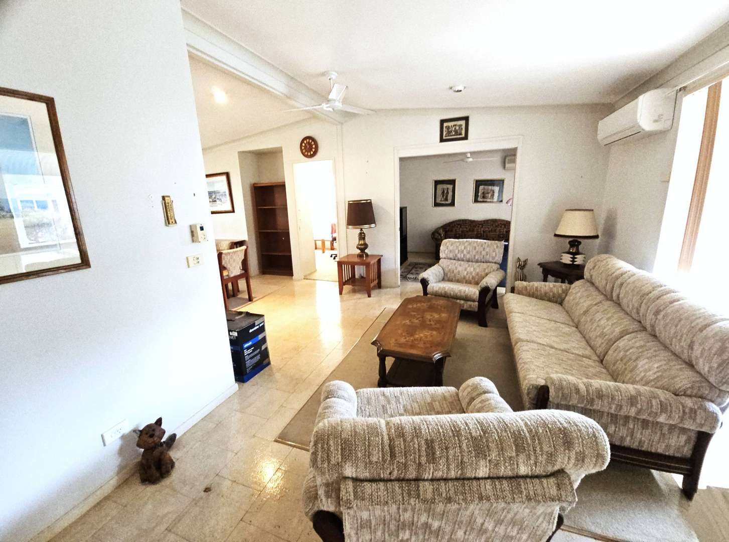 Inviting 2.5-Bedroom Home with Versatile Spaces and Expansive Outdoor Area!