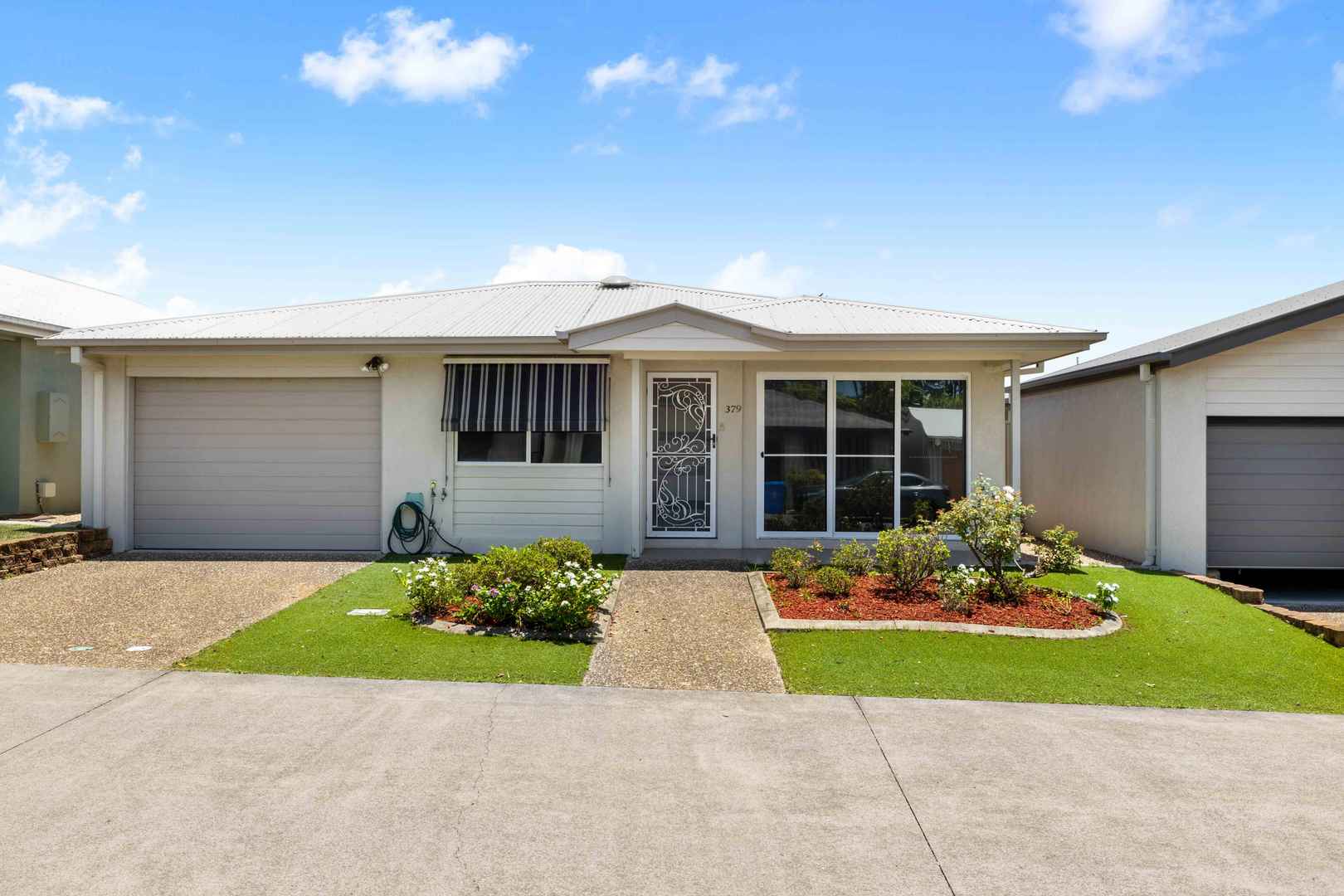 Great location for this 2 bedroom home plus study in Palm Lake Resort Eagleby