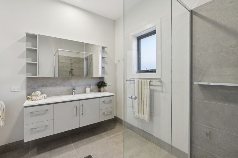 Brand-New Villa Living