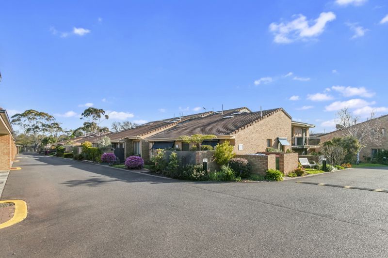 Experience the best of the bay and city life at Oak Grange Retirement Village