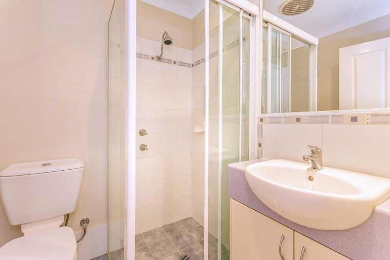 ARCADIA WATERS MANDURAH - Spacious Design with North Facing Patio