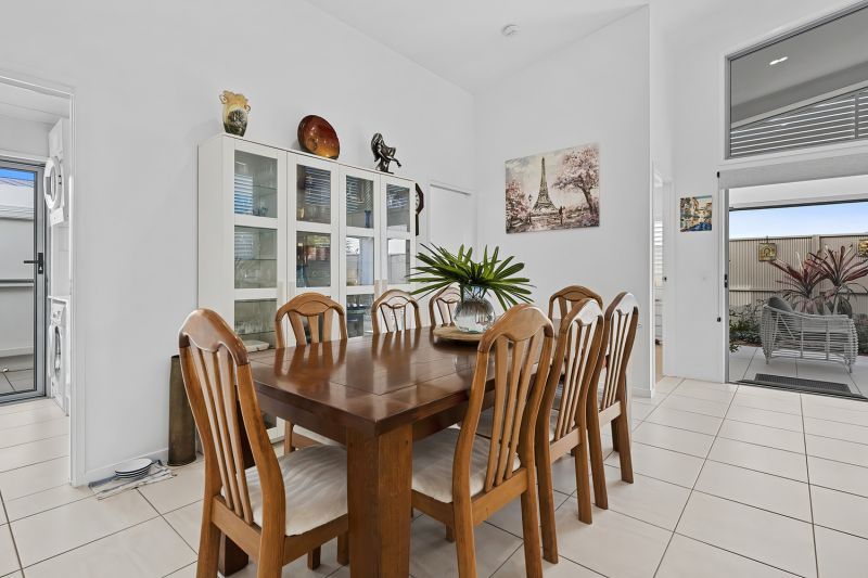 Modern Comfort, Lifestyle & Community