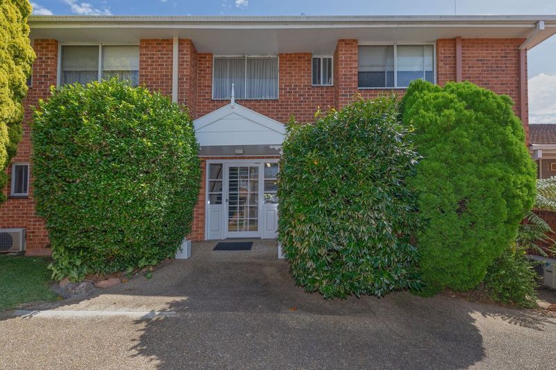 Beautiful Renovated Studio Serviced Apartment for those requiring assisted independent living -DEPOST TAKEN