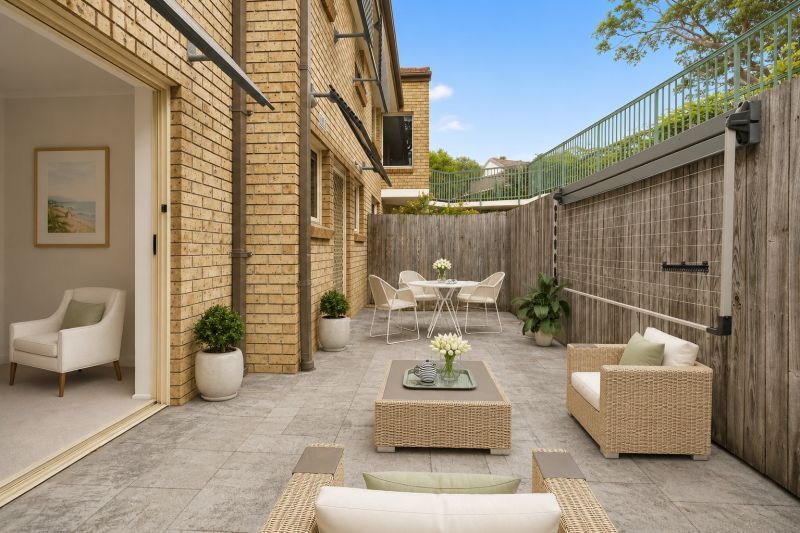 Contemporary 3-bedroom surrounded by bushland