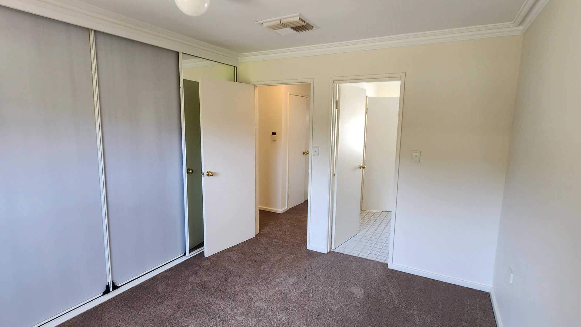 New Listing! 10/4 Keals Close -Bentley 