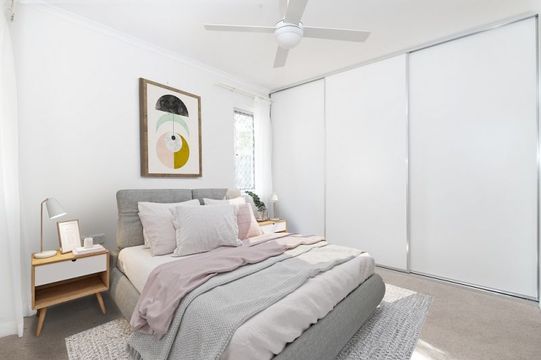 Live in this lovely unit while accessing the level of support you need when you need it!