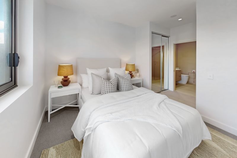 Coastal Apartment with Resort‑Style Amenities