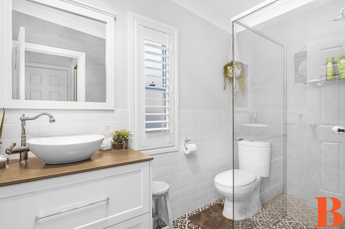 UNDER CONTRACT - DEPOSIT TAKEN -Splendid Presentation - Spacious Living - 2 Car Parking