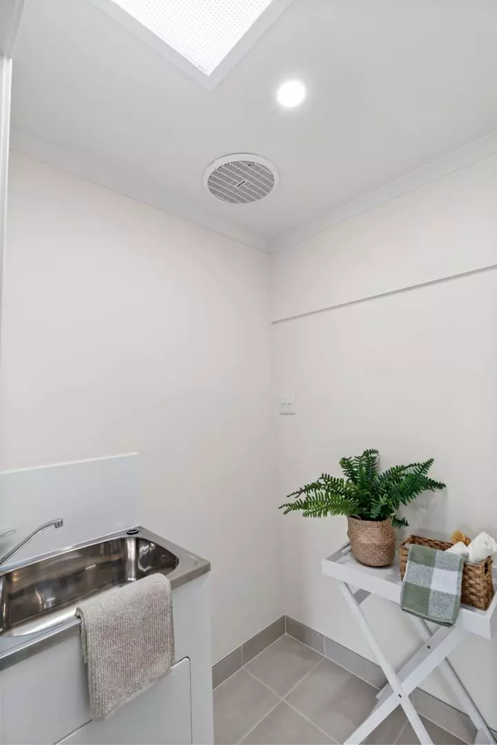 Renovated Retirement Oasis with multiple car parks