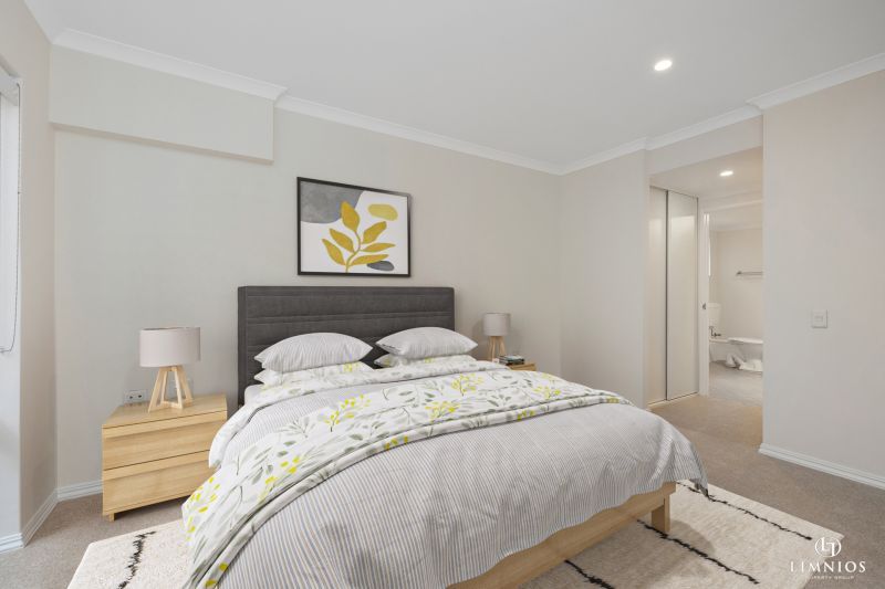 UNDER OFFER Surprisingly Spacious Courtyard Villa