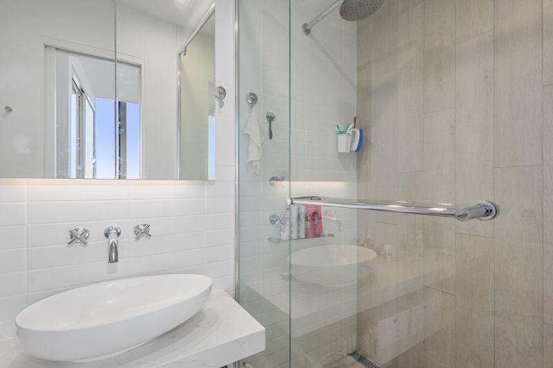 Stunning Views!! Lifestyle and Convenience!