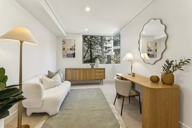 Light-filled Garden Apartment with Space, Privacy and Style