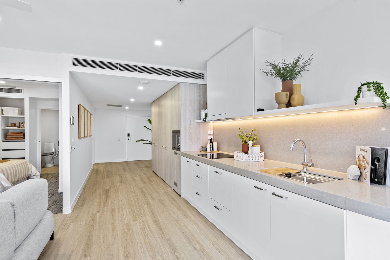 One-bedroom apartment with services