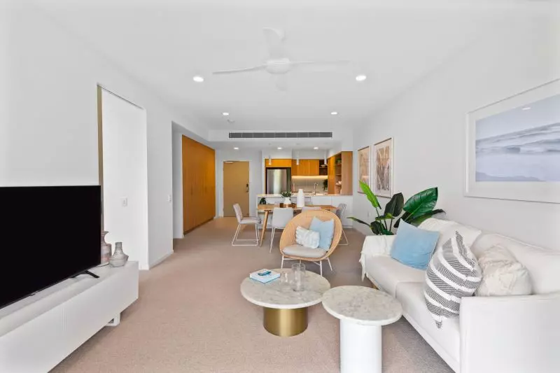 South-facing apartment with stunning Burleigh Golf Course views