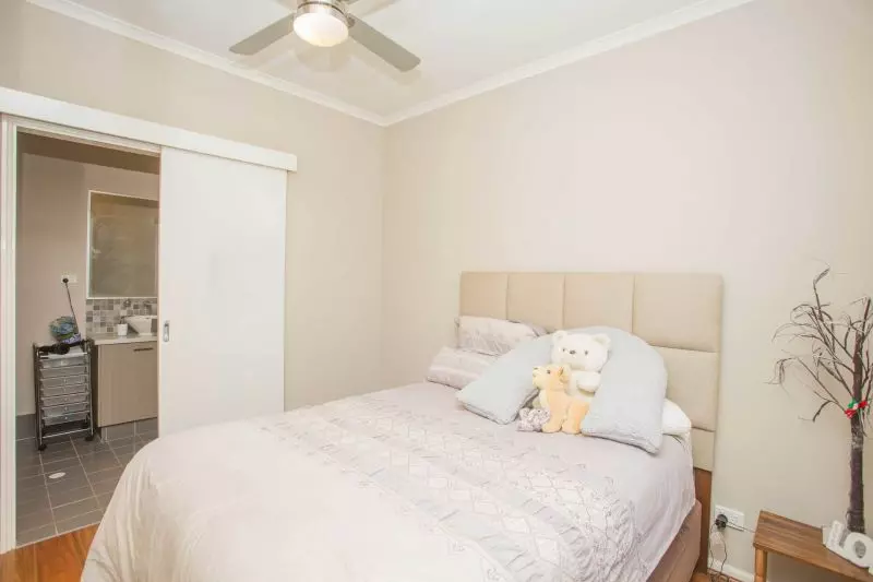 Beautiful & spacious 3 bedroom, 2 bathroom home with double carport