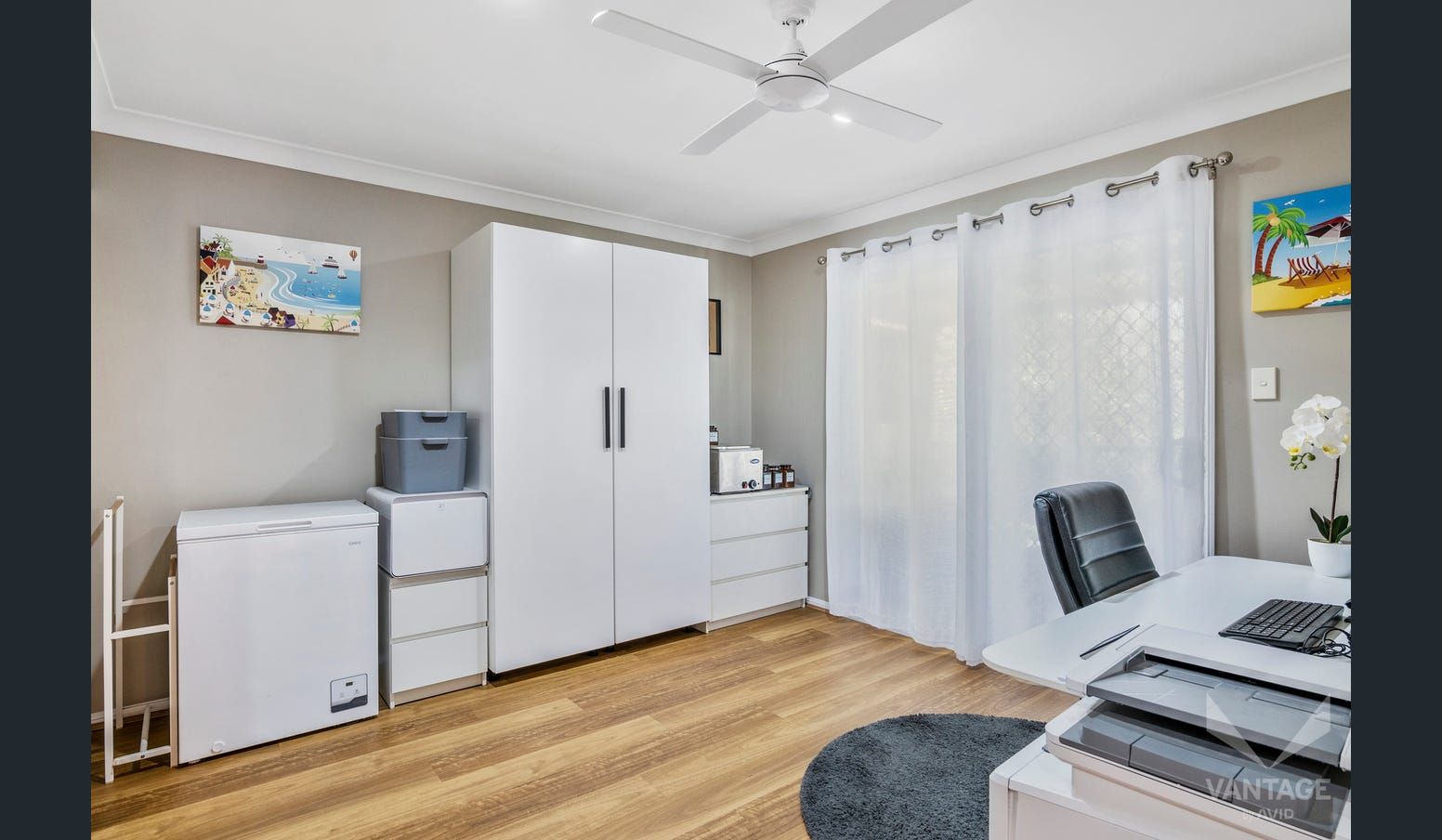 A Peaceful Perimeter Position with Privacy and Comfort