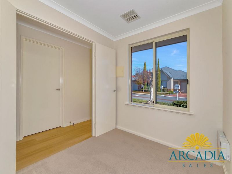 ARCADIA WATERS MANDURAH - Carrie Design, Close to the Clubhouse