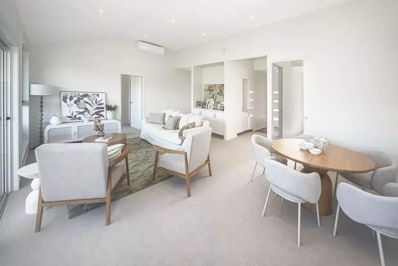 Spacious Coastal Villa with Room to Move