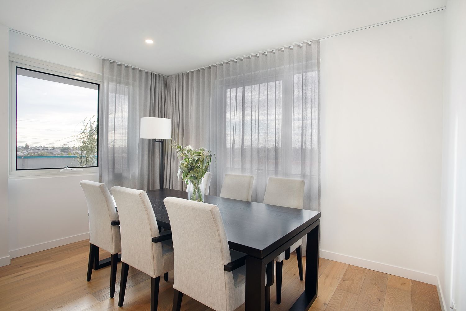 Light, Space and Stunning City Views-Last Remaining 3 Bedroom! Apt 201