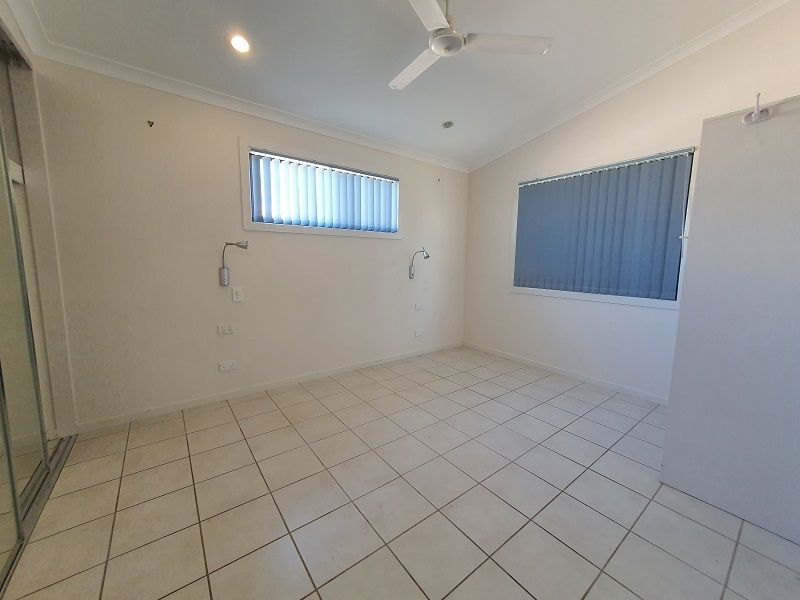 CT40 - preloved bargain