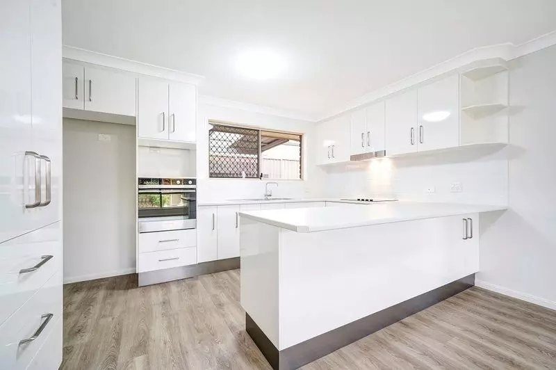 Convenient Retirement Living! Beautiful renovated unit.