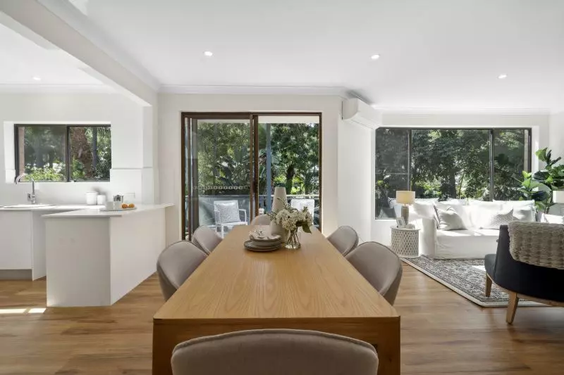 Contemporary & Stylish with Tranquil Reserve Views