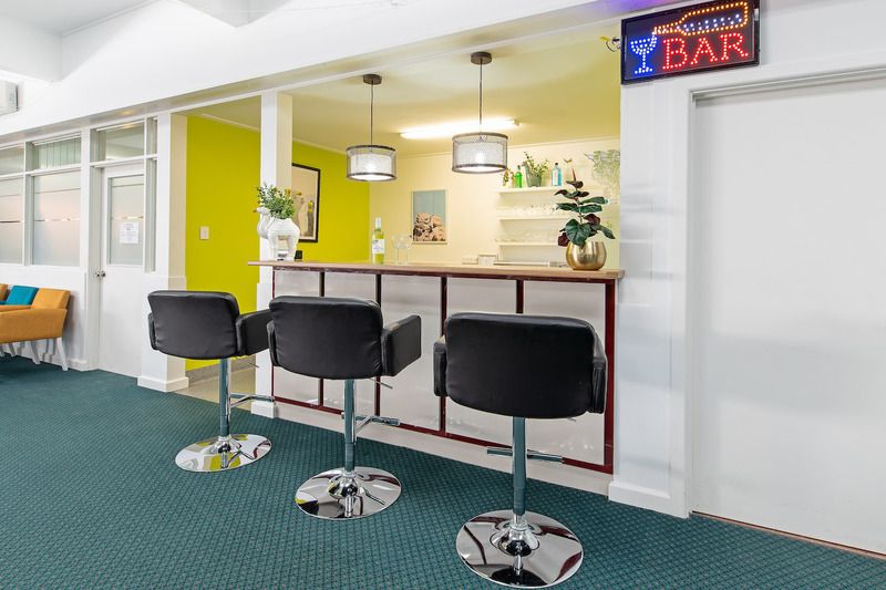 Live by the sea and enjoy your retirement in style!