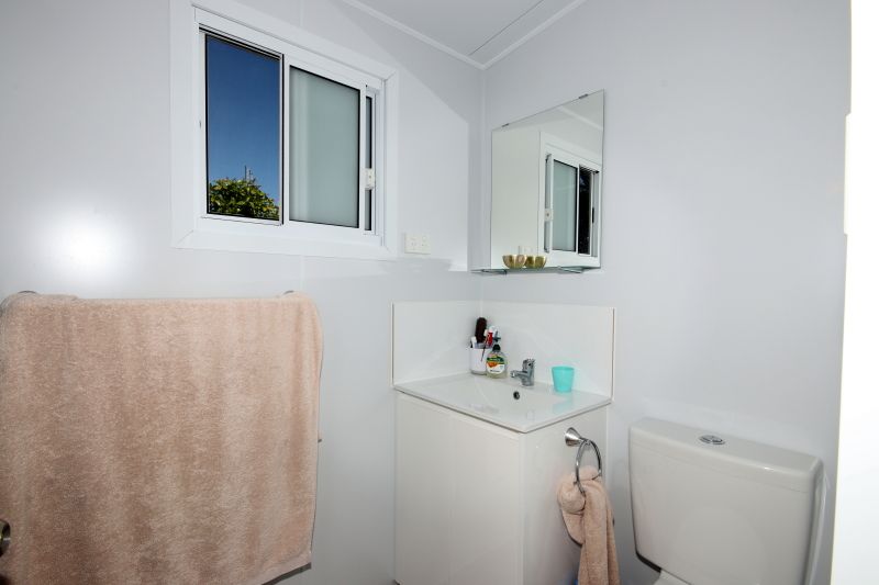 River Retreat Home and Holiday Park - a Pet friendly Residential Park