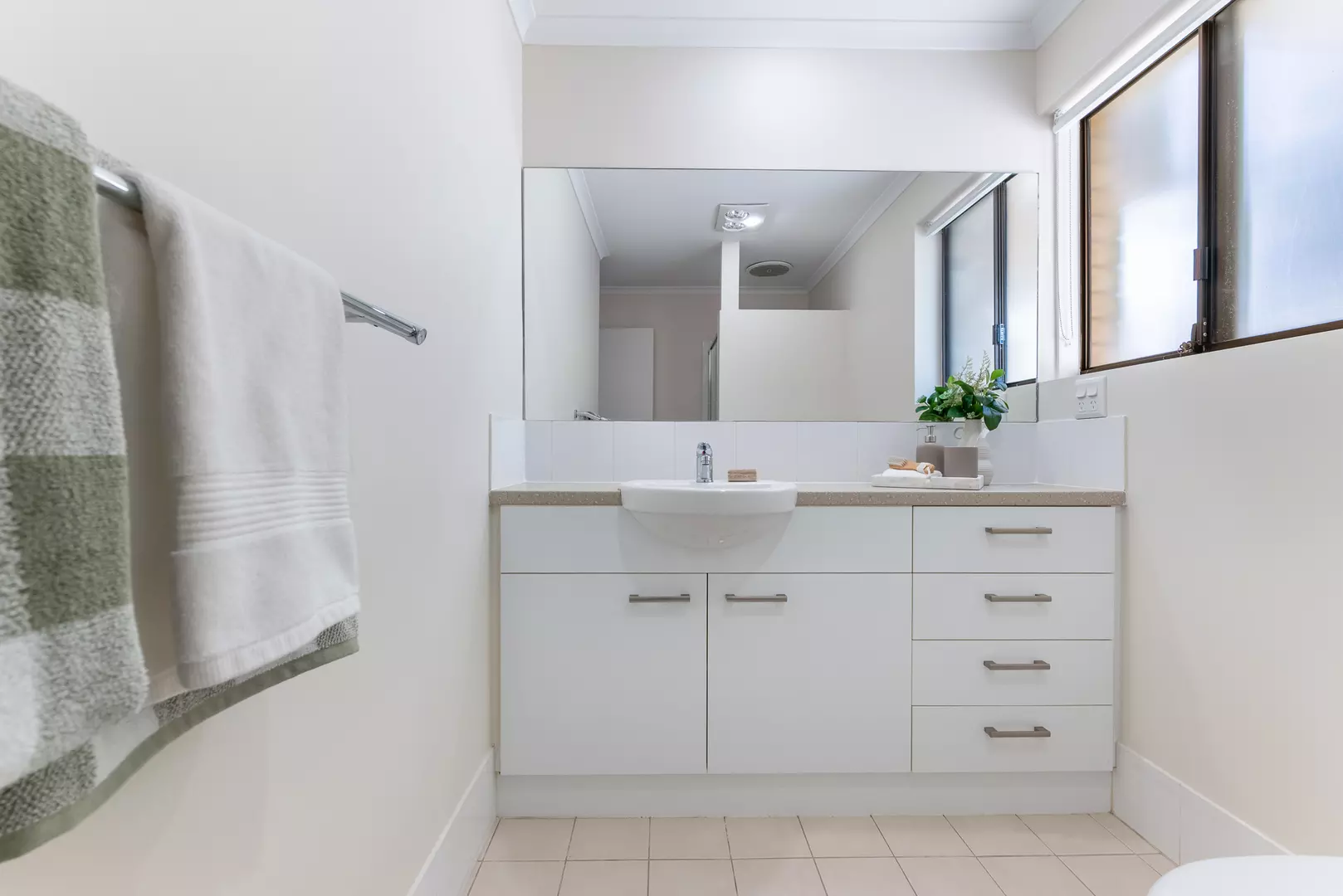 Are You Aged 65 Years Or Older And No Longer Working Full Time ? Discover Modern Retirement Living in Prospect