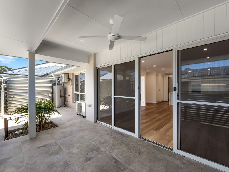 Modern two-bedroom villa with a stylish Paterson design, featuring vinyl flooring